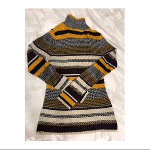 Turtle neck striped shirt